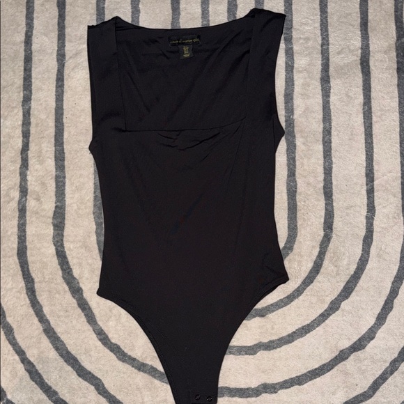 House of Harlow 1960 Black Bodysuit - Picture 3 of 3